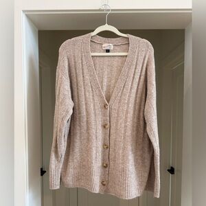 Universal Thread V-Neck Knit Ribbed Cardigan
Sweater - Size S - Tan